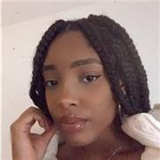 Ancienne étudiante en sciences de l’éducation, option professorat des écoles.
Actuellement étudiante en sciences humaines et sociales